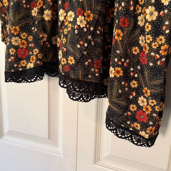 FARM Rio NWT Sayen peasant top - Picture 4 of 5